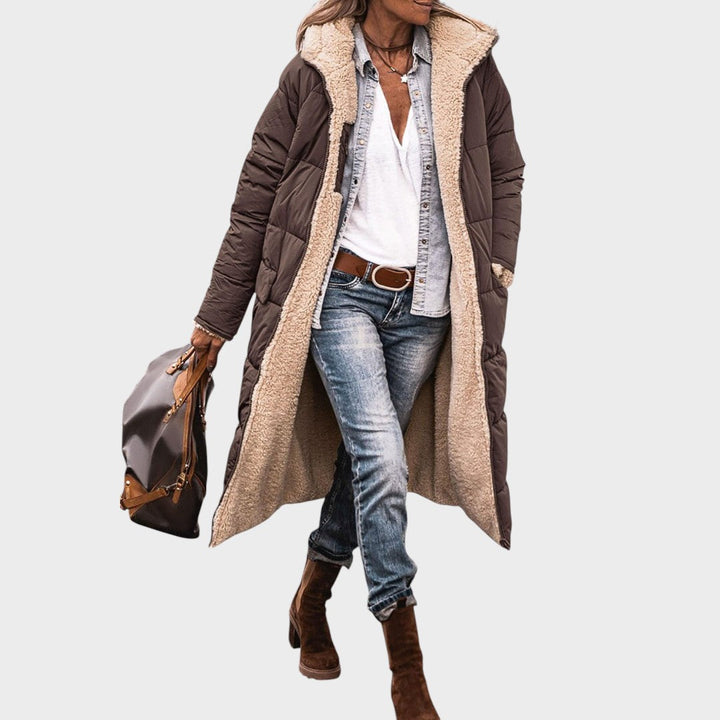 Паола - Елегантен Обратен Палто