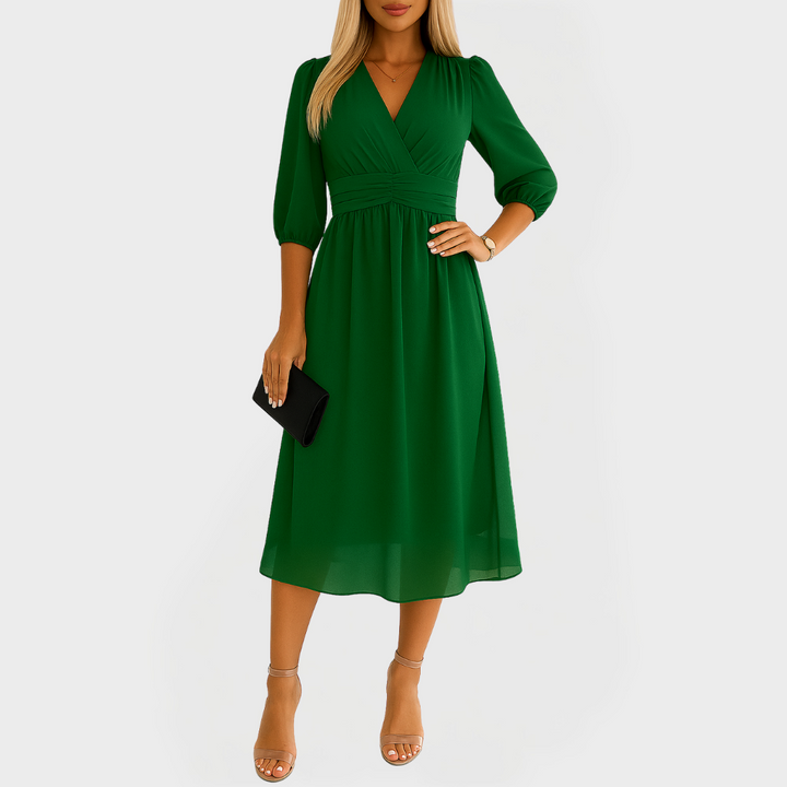 Лека рокля от коприна за елегантни поводи