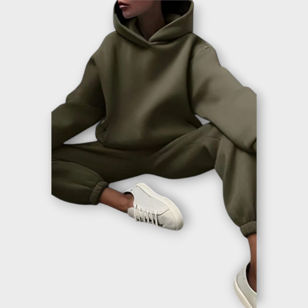 Дорика - Комплект удобни треньорки