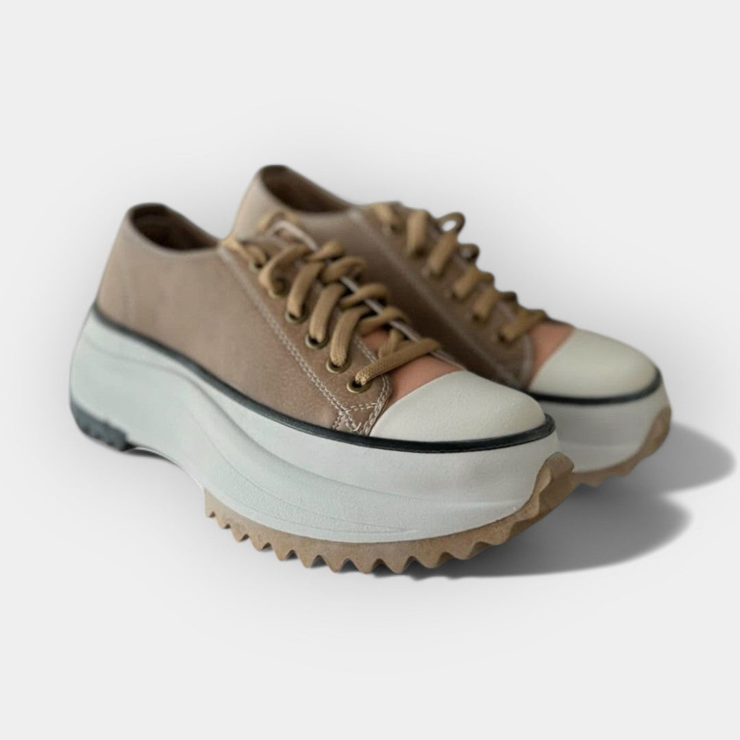 Модерни спортни обувки с дебела подметка