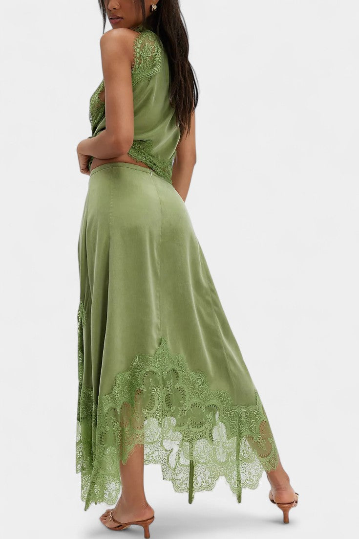 Нада Миди Пола с Дантелени Детайли и Асиметричен Подгъв