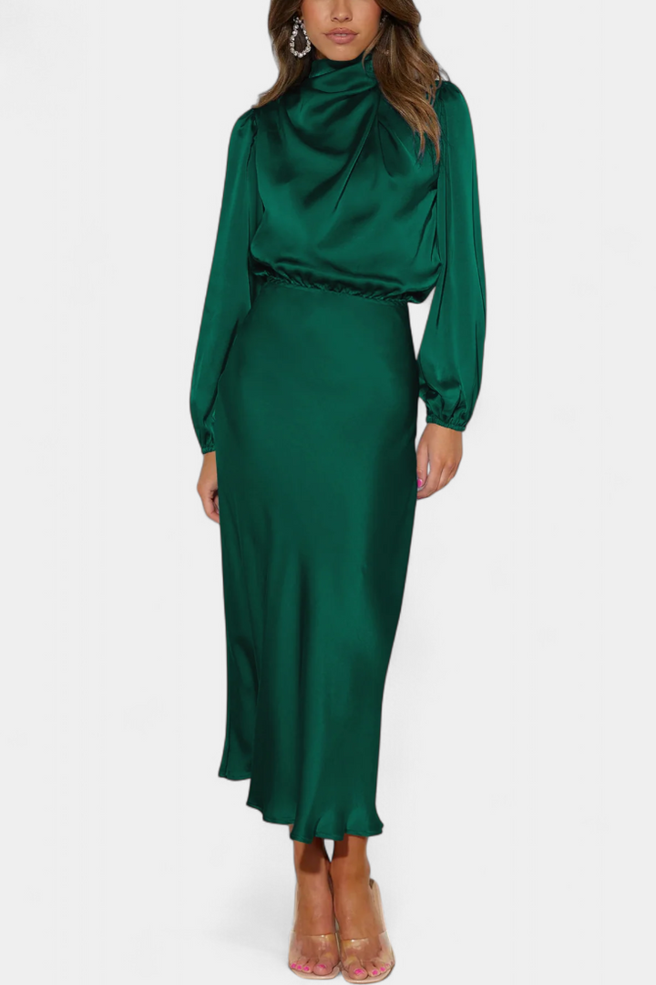 Мария Макси Рокля с Висок Яка и Цветни Детайли