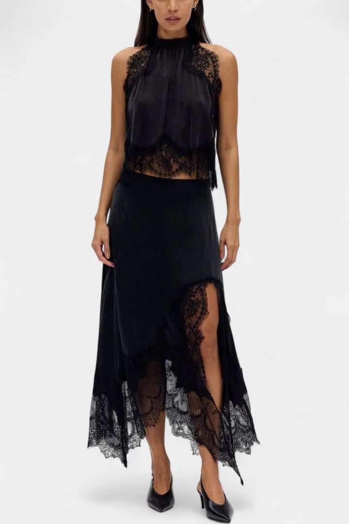 Нада Миди Пола с Дантелени Детайли и Асиметричен Подгъв