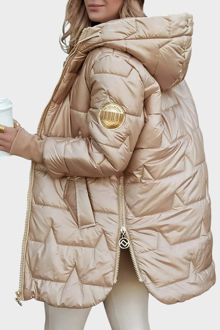 Габриела - Елегантно зимно палто с качулка и подплата