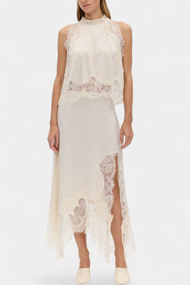 Нада Миди Пола с Дантелени Детайли и Асиметричен Подгъв