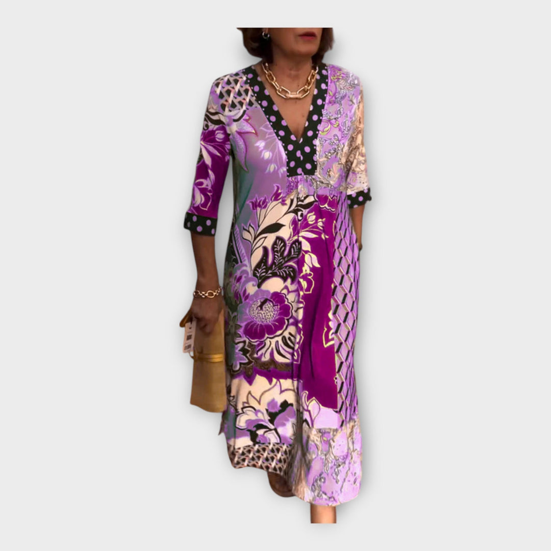 Многоцветна рокля с копчета и 3/4 ръкави